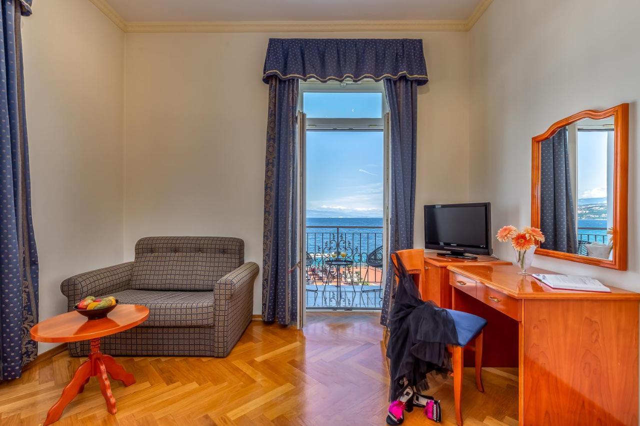 Hotel Galeb Opatija Dış mekan fotoğraf