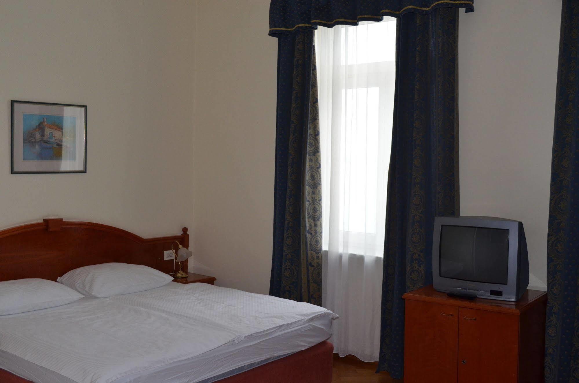 Hotel Galeb Opatija Dış mekan fotoğraf