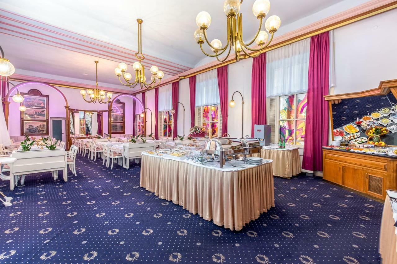 Hotel Galeb Opatija Dış mekan fotoğraf